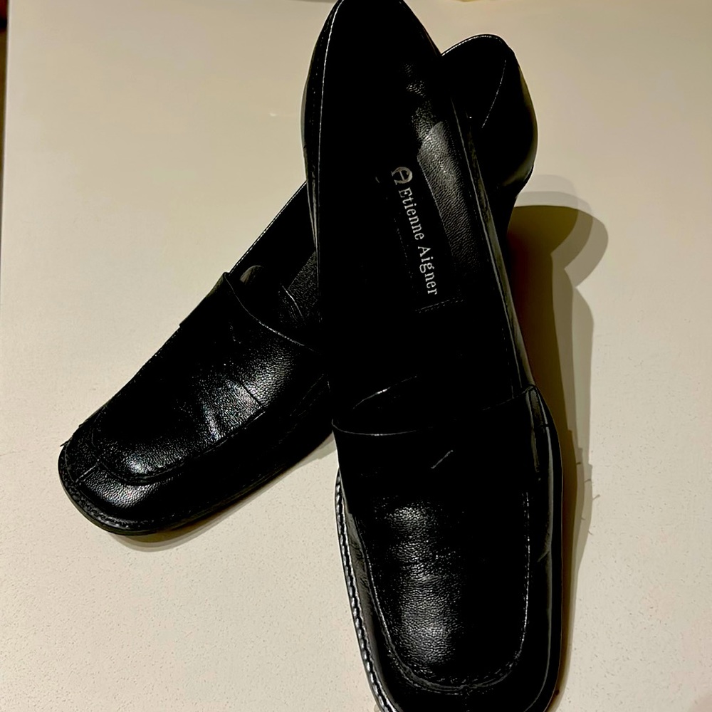 Great quality black work shoes and great style mid- heel comfortable